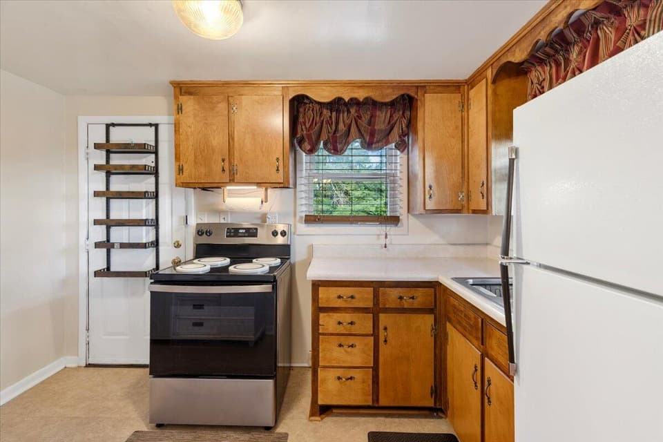 1551 Peppers Ferry Rd NW, photo 16 of 37