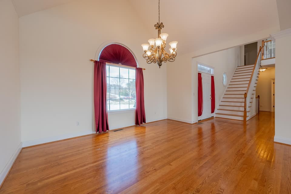 1125 Falcon Run, photo 12 of 40