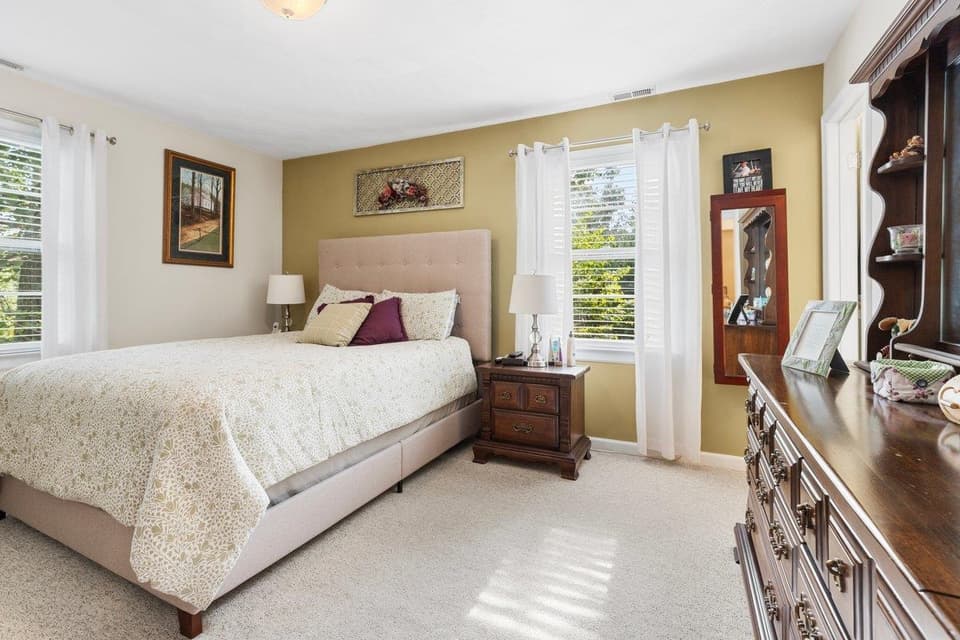 125 Edgewood Drive, photo 16 of 35