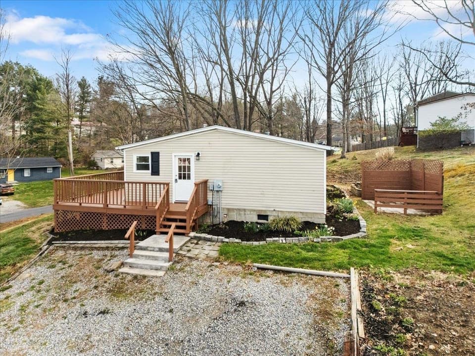 505 North Drive NE, photo 39 of 40