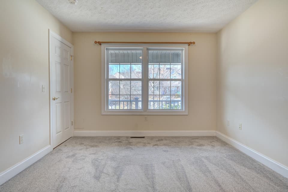 185 Blue Leaf Drive, photo 28 of 40