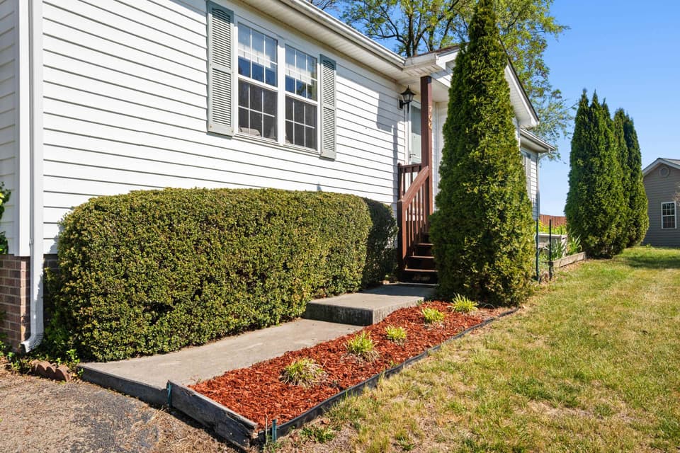 700 Warren Court, photo 40 of 40