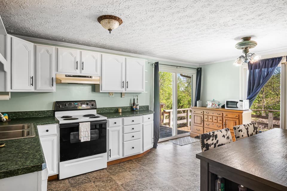 2274 Gingerbread Road, photo 13 of 39