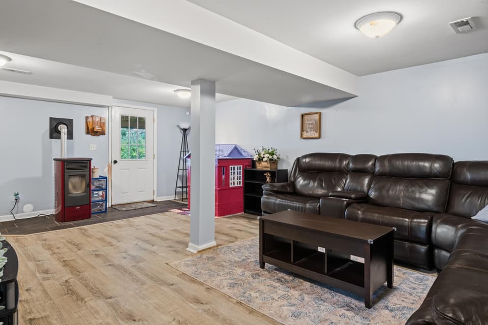 2301 Viewland Circle, photo 24 of 40