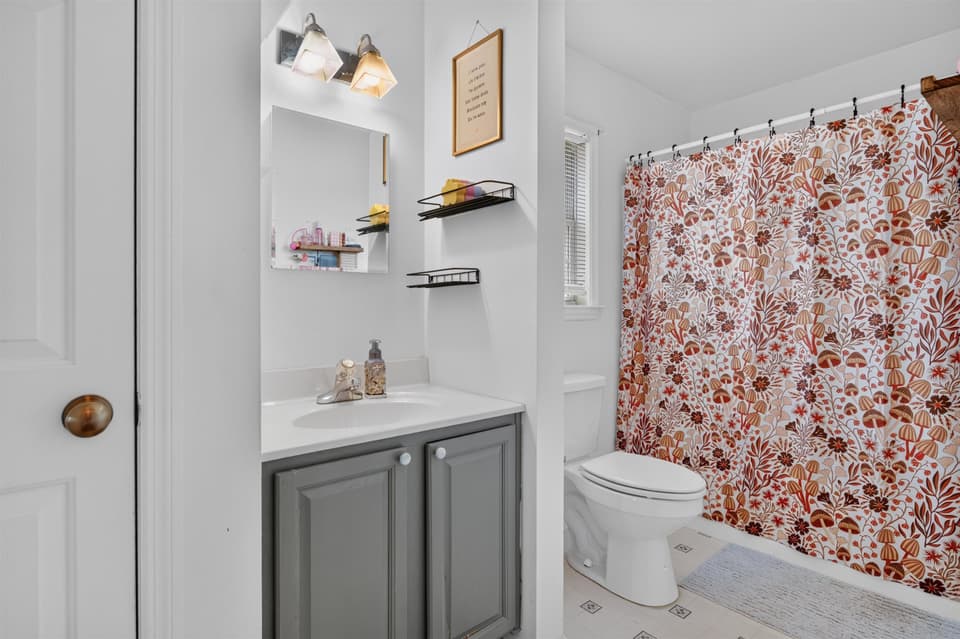 170 Cullen Court SE, photo 23 of 40
