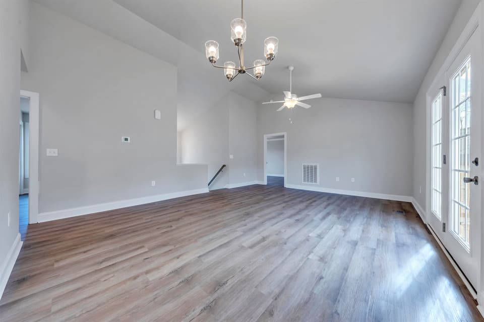 1525 Kensington Way, photo 3 of 15