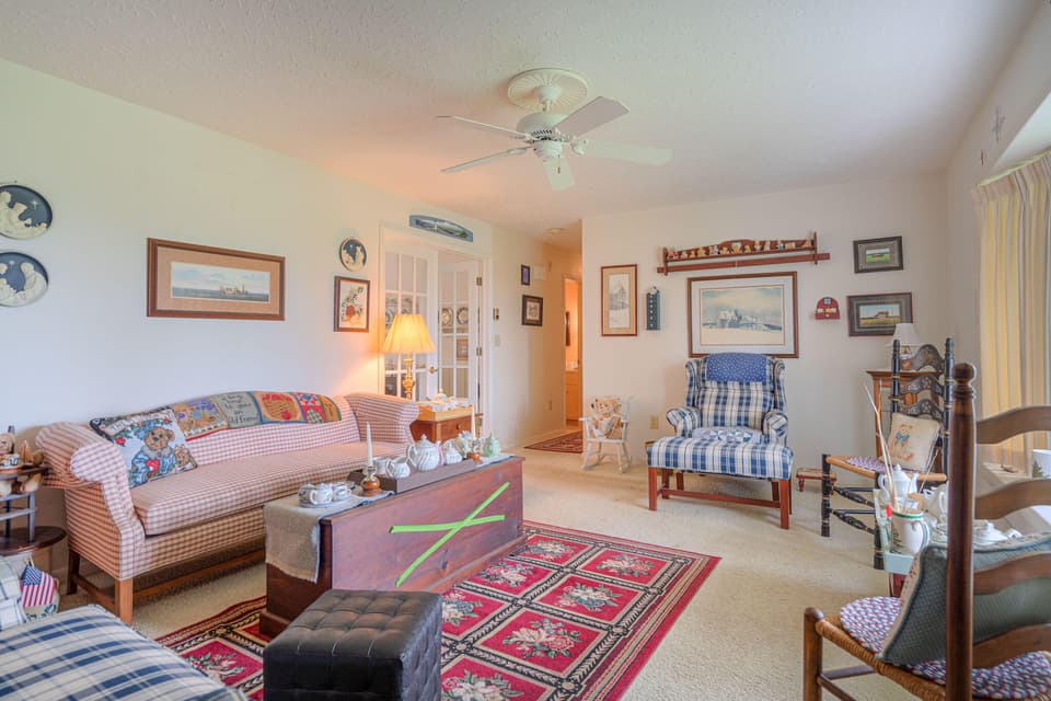 1144 Round Meadow Dr, photo 5 of 36
