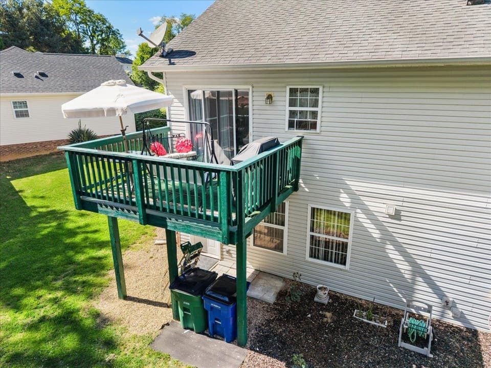 650 Warren Court, photo 37 of 40