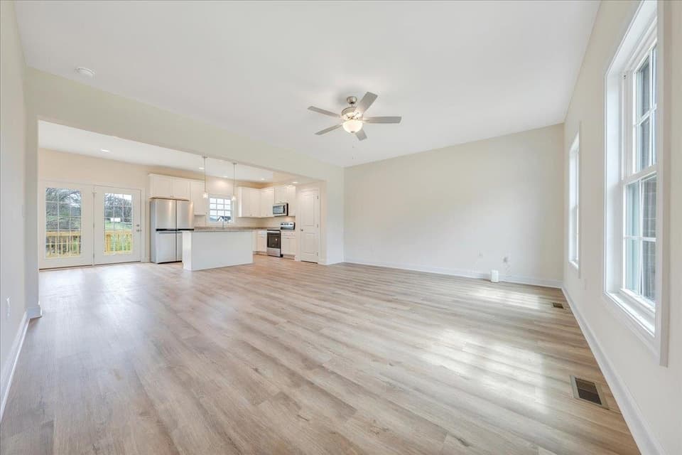 1530 Kensington Way, photo 3 of 17