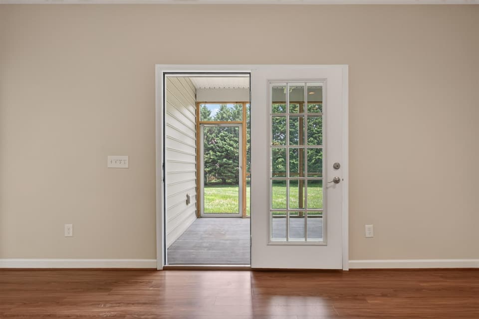 163 Walters Drive, photo 14 of 40