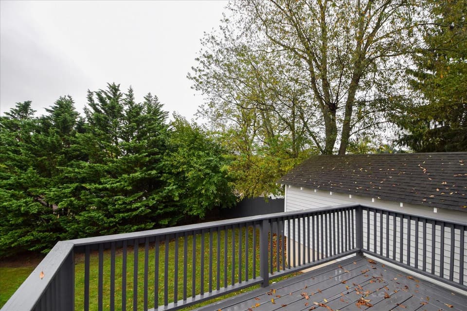 306 S Franklin St, photo 21 of 40