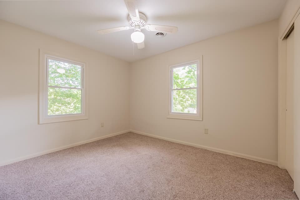 1245 Chestnut Drive, photo 23 of 40