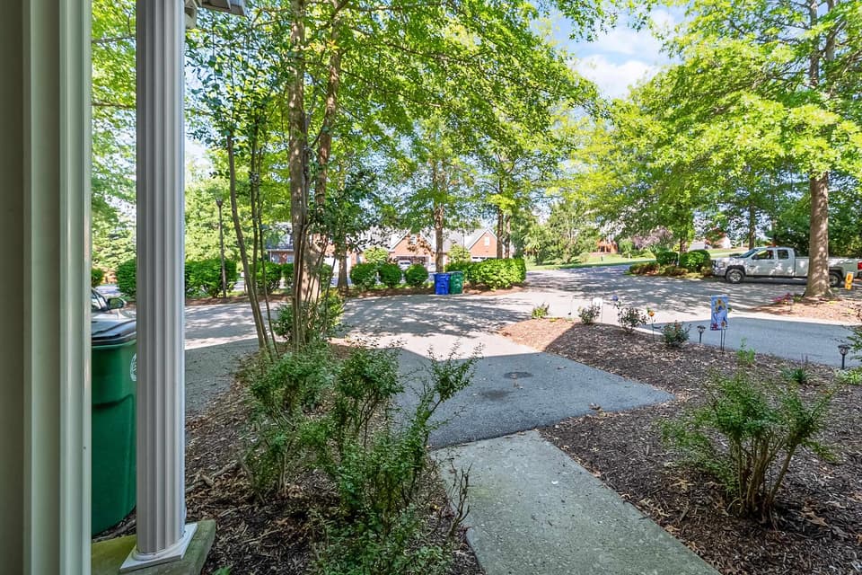 1695 Providence Boulevard, photo 2 of 31