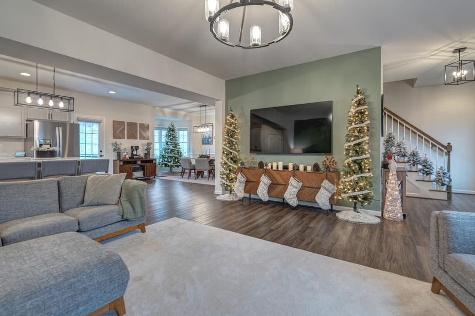 165 Bishops Gate Road, photo 7 of 40