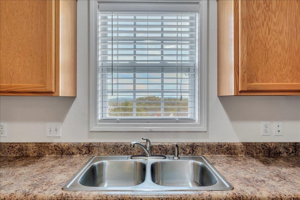 445 Chelsea Loop, photo 20 of 40
