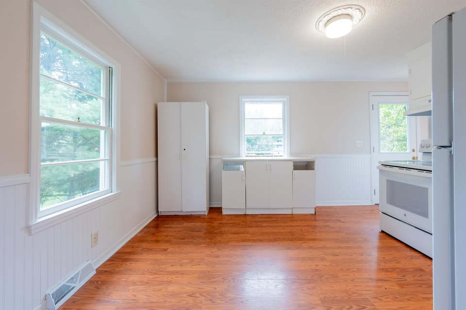 1450 Harman Drive, photo 13 of 40