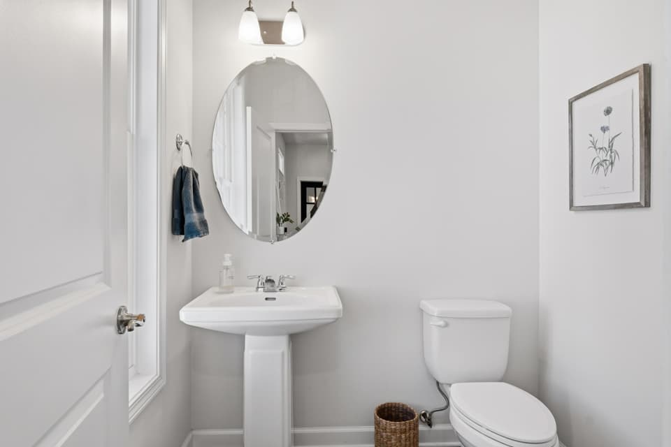 845 Jefferson Circle, photo 11 of 40