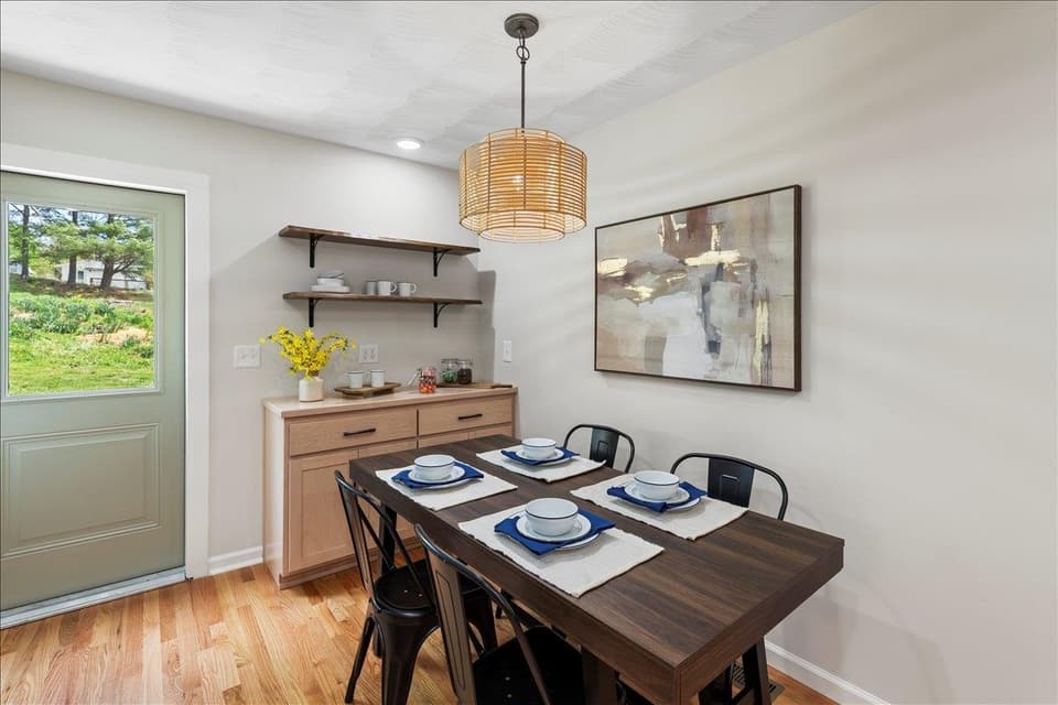 490 Sunnyside Lane NE, photo 14 of 39