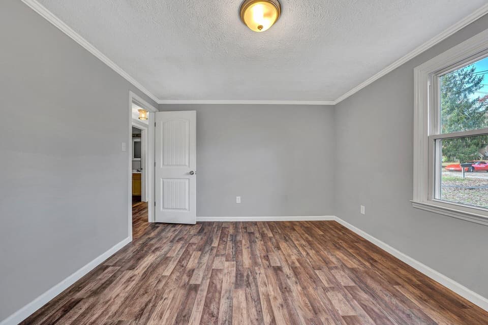 115 Thelma Lane, photo 14 of 29