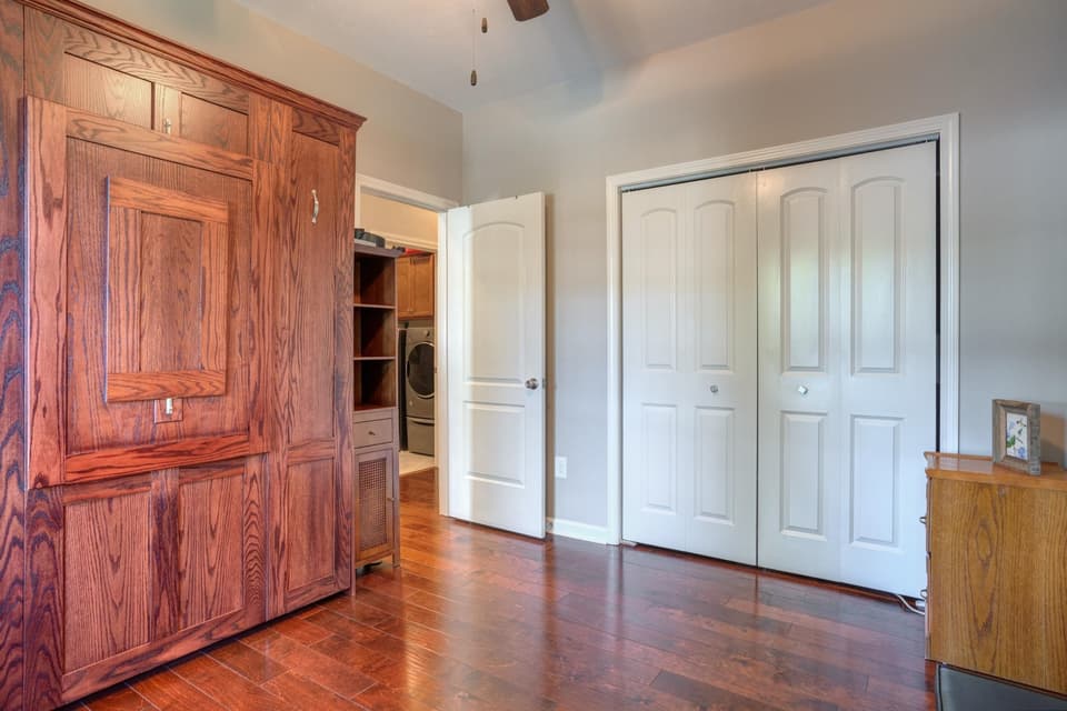 150 Roudabush Drive, photo 26 of 34