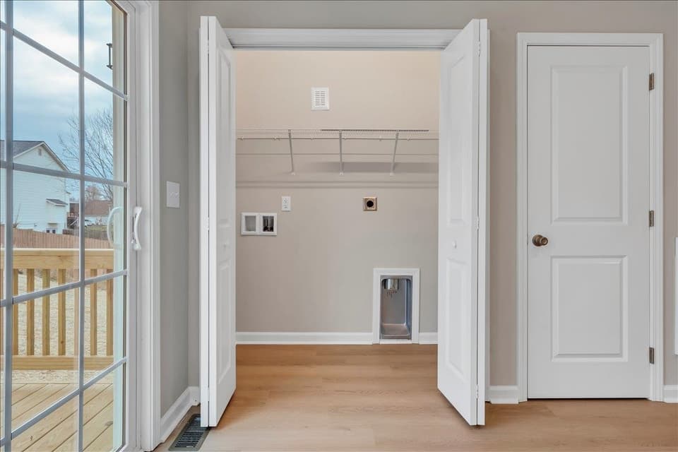 1565 Kensington Way, photo 21 of 40