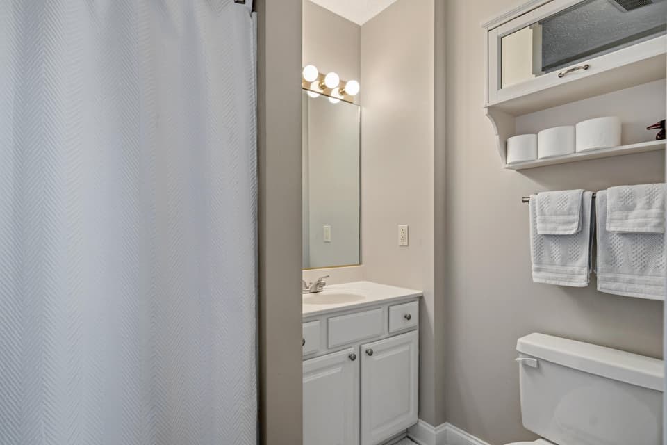 145 Blue Leaf Drive, photo 24 of 40