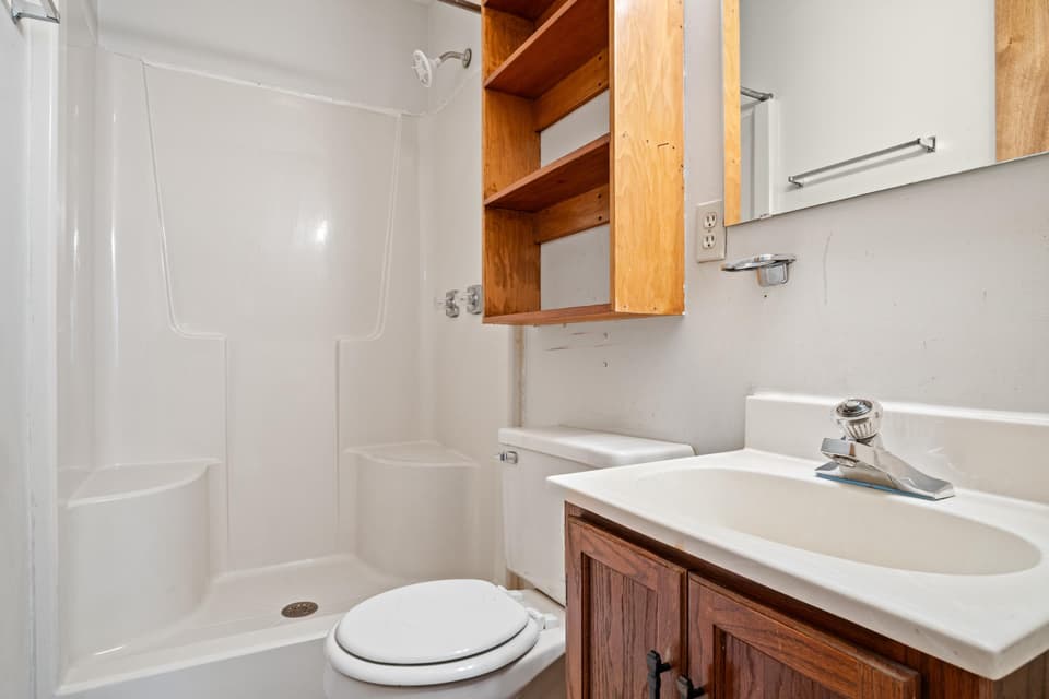 2596 Glade Drive SE, photo 16 of 24