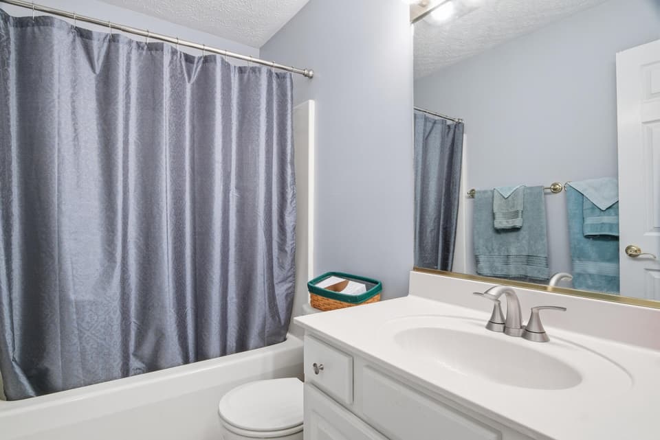 585 Silver Leaf Drive, photo 27 of 39