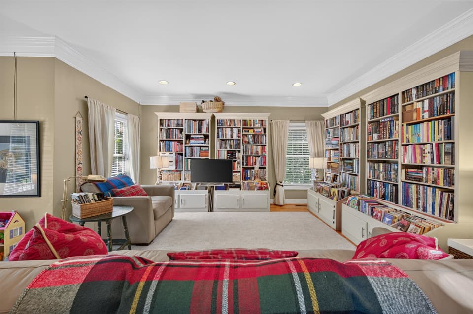 50 Phoenix Boulevard NW, photo 13 of 40