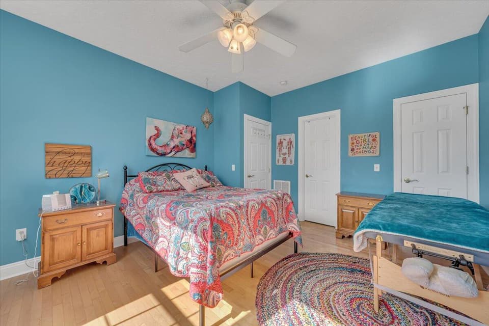 935 Oak Tree Boulevard, photo 17 of 32