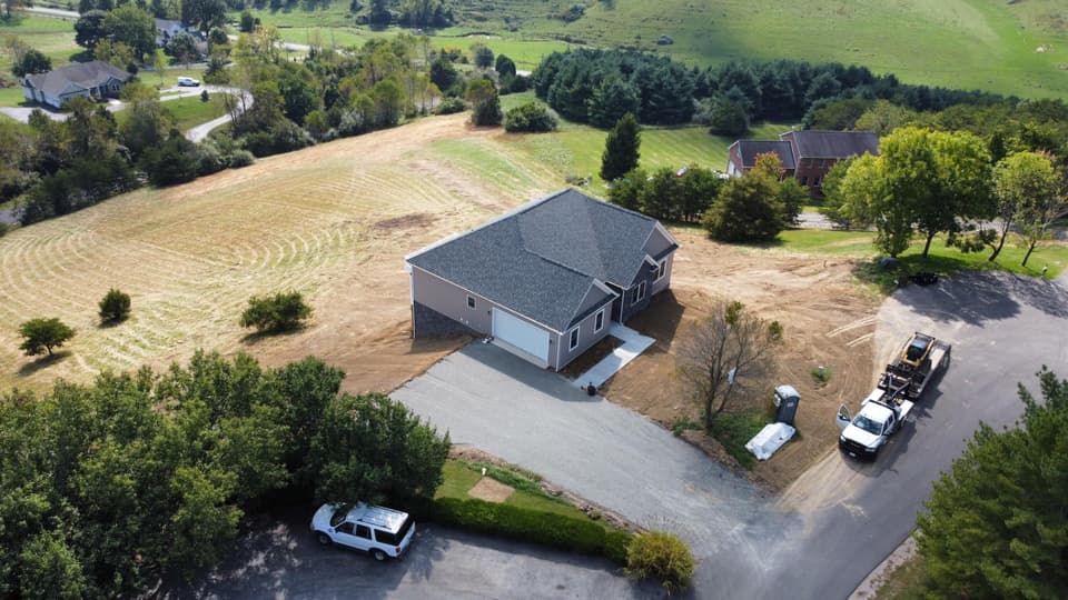1175 Falcon Run, photo 5 of 10