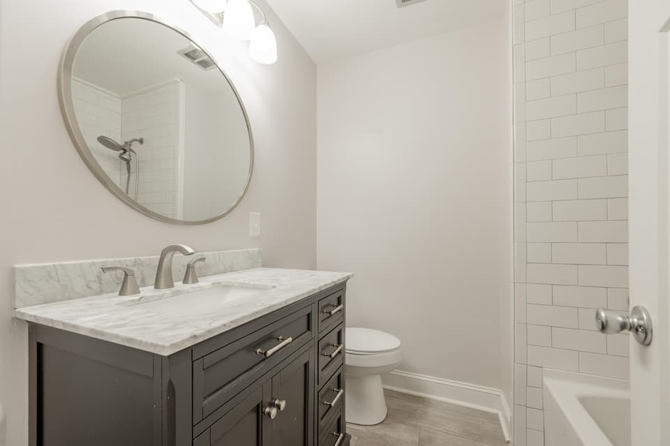 230 Montgomery Street NE, photo 38 of 40