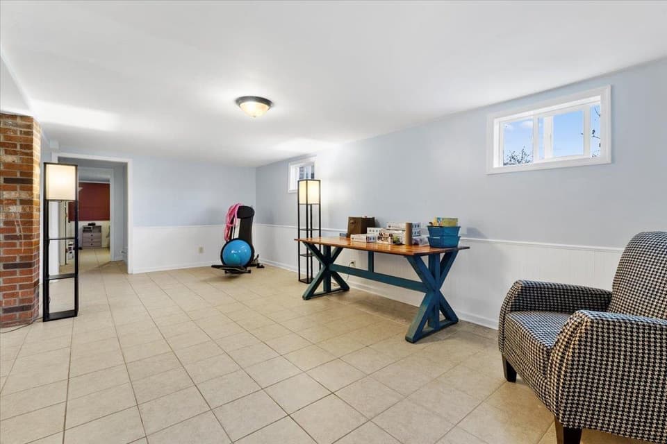 60 Overland Drive, photo 27 of 38