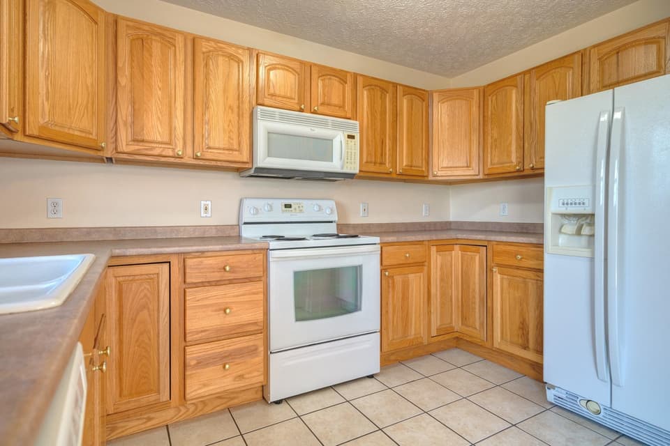 295 Tall Oak Boulevard, photo 14 of 34