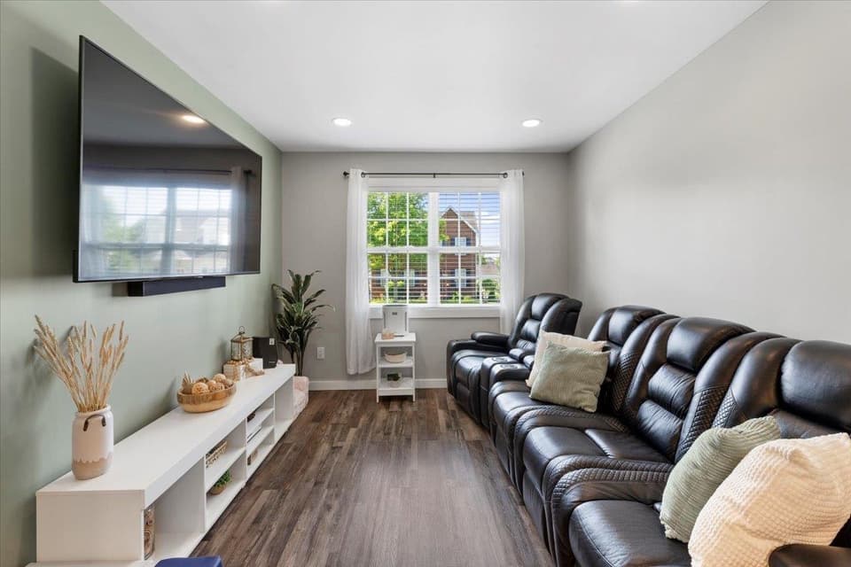 150 Sage Lane, photo 19 of 32