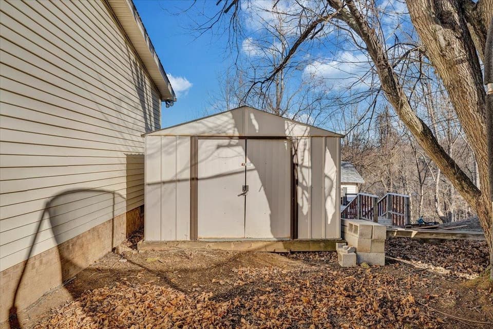 1670 Blair Street, photo 36 of 40