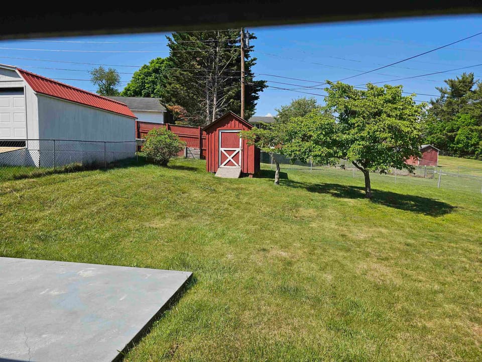 950 McHenry Avenue NE, photo 14 of 15