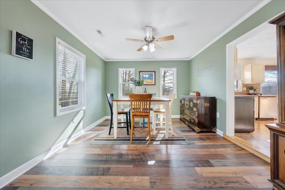 1100 Flint Drive, photo 13 of 37