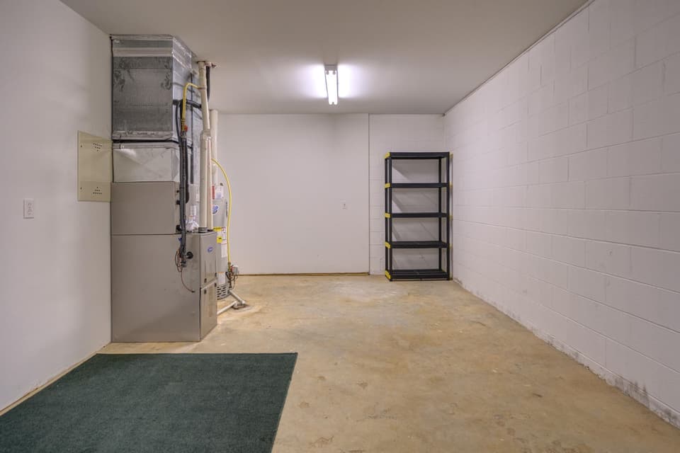 295 Tall Oak Boulevard, photo 33 of 34