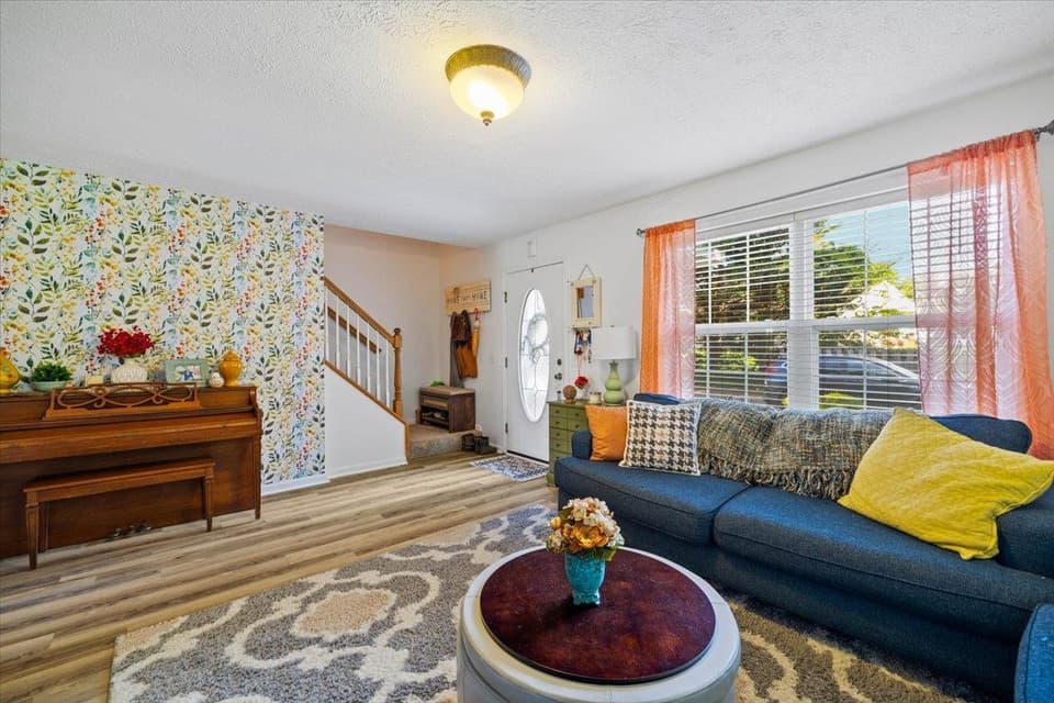 1497 Scott Street, photo 6 of 35