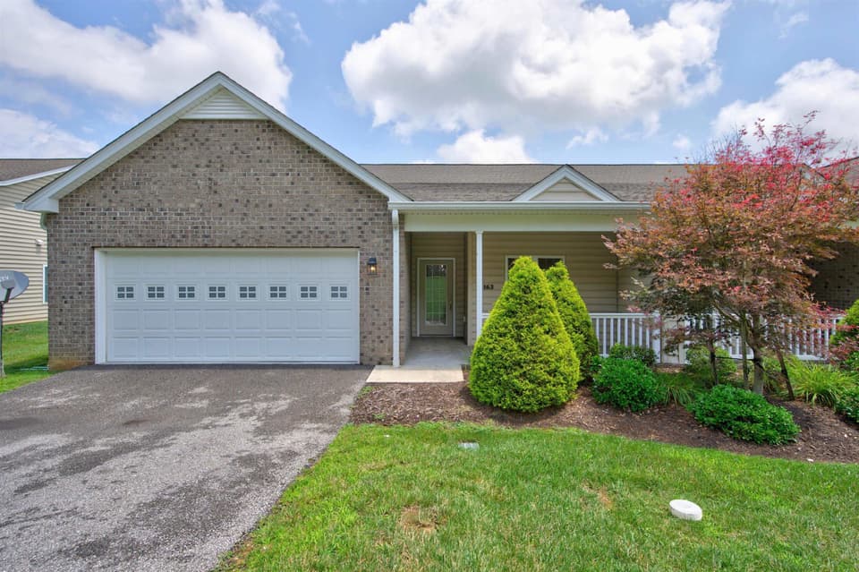 163 Walters Drive, Christiansburg, VA