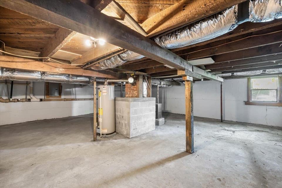 665 Liberty Street, photo 18 of 29