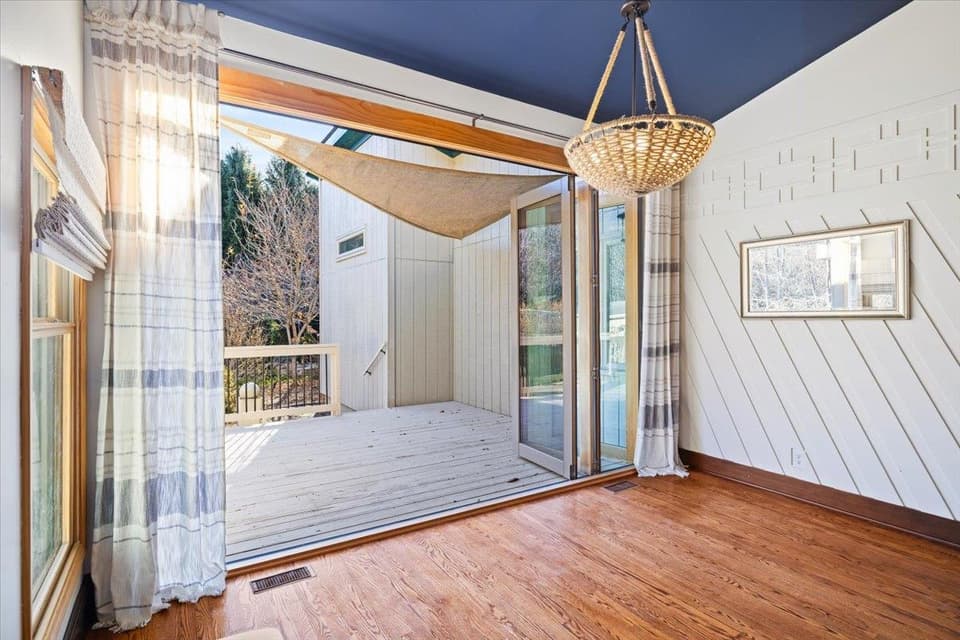 4195 Piney Woods Road, photo 9 of 40