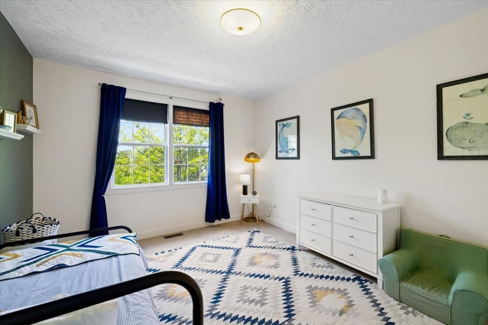 410 Oak Tree Boulevard, photo 14 of 29