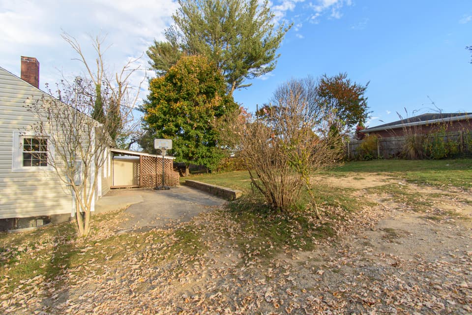 17 Lee Hy Ct, photo 3 of 38