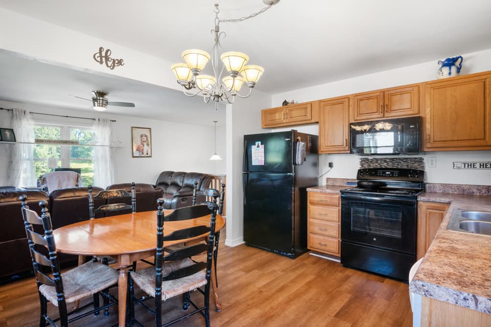 3494 Roanoke Street, photo 17 of 30