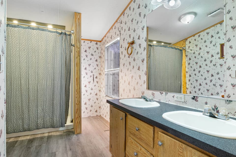 1150 King Street, photo 17 of 31