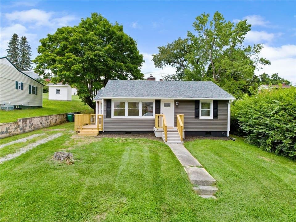 409 Third Street SW, photo 20 of 30
