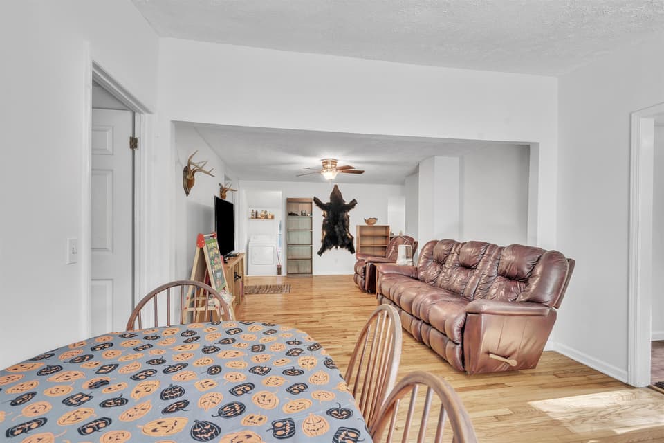 2617 Beech Spring Lane, photo 21 of 40
