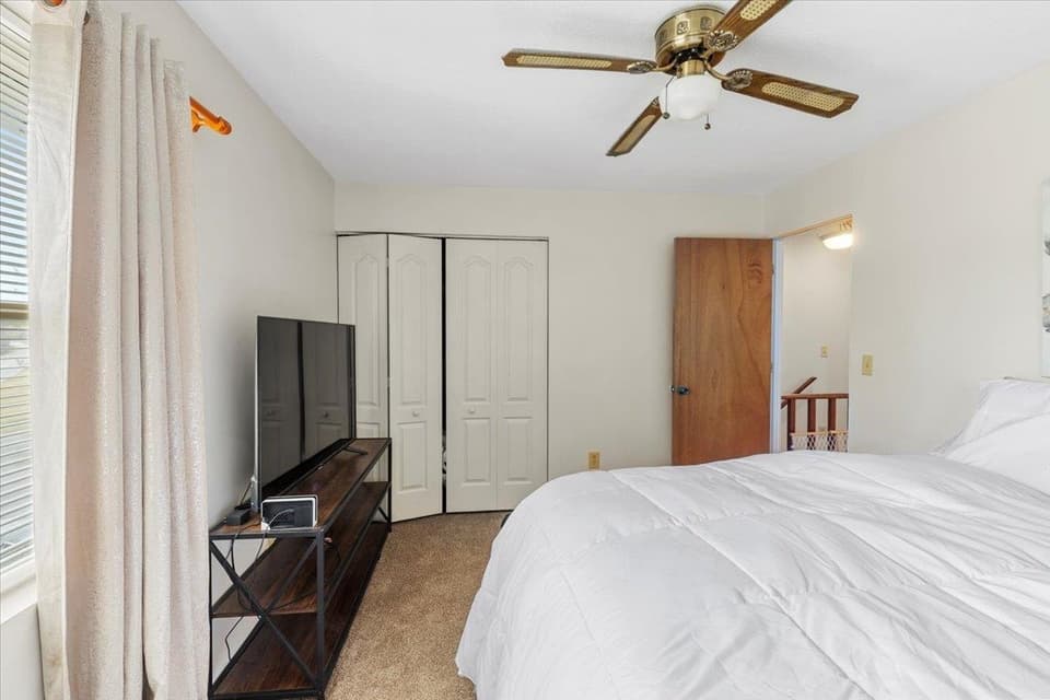 2590 Townhouse Street, photo 17 of 39